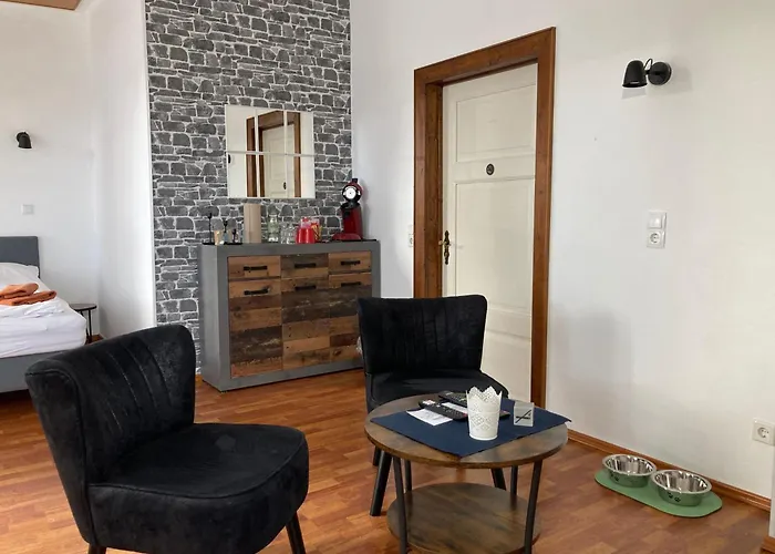 Haus Krabbe, Doppelzimmer 4, Fuer 1-2 Personen, Doppelbett, Ohne Kueche, Zentral Gelegen, Am Elbe-Weser-Radweg Mit Fahrradunterstellmoeglichkeit, Auch Fuer E-Bikes, Ideal Fuer Kurzaufenthalte, Smart-Tv 42 Zoll, Kostenfreier Parkplatz,