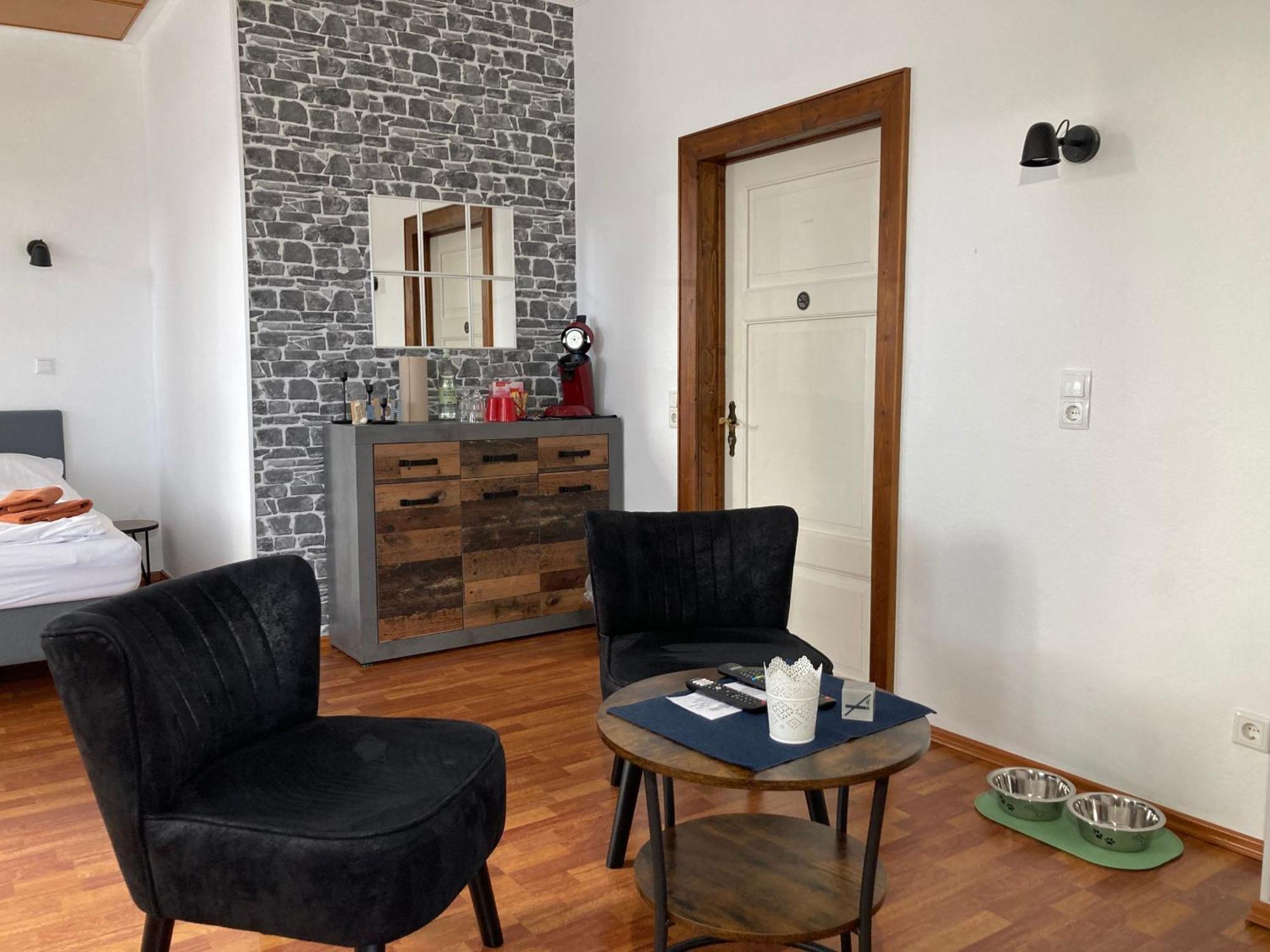 Haus Krabbe: Cyclist-friendly On Elbe-weser Bike Path * Wremen