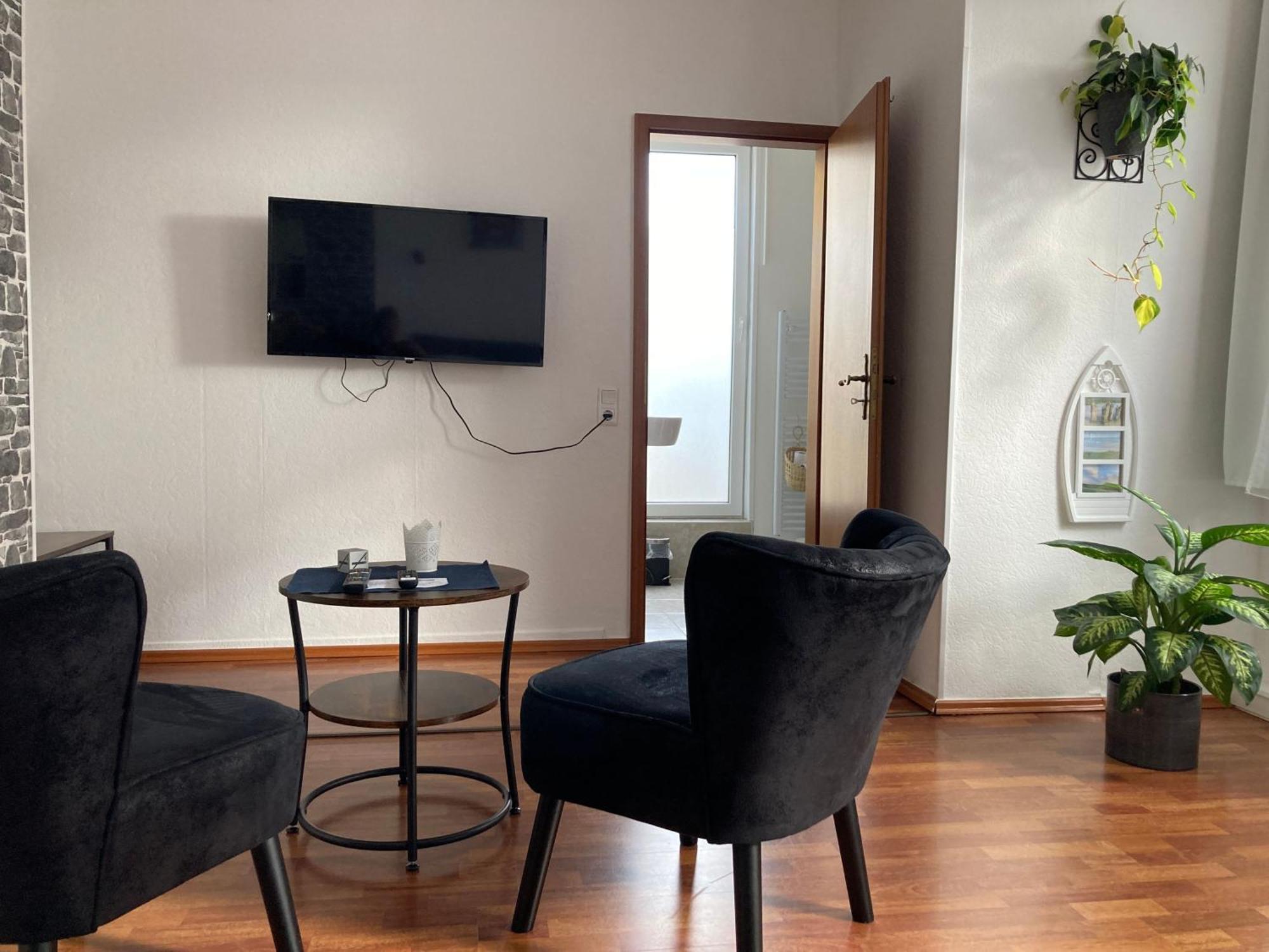 Homestay Haus Krabbe: Cyclist-friendly On Elbe-weser Bike Path *